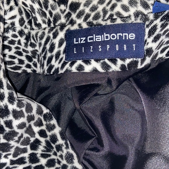 A Liz Sport Zebra print blazer - Picture 4 of 6